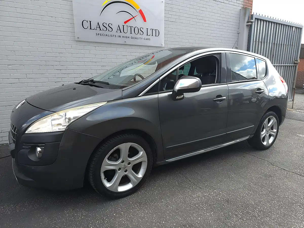 Used 2013 Peugeot 3008 Allure Egc Grey - Interior and Exterior details 15