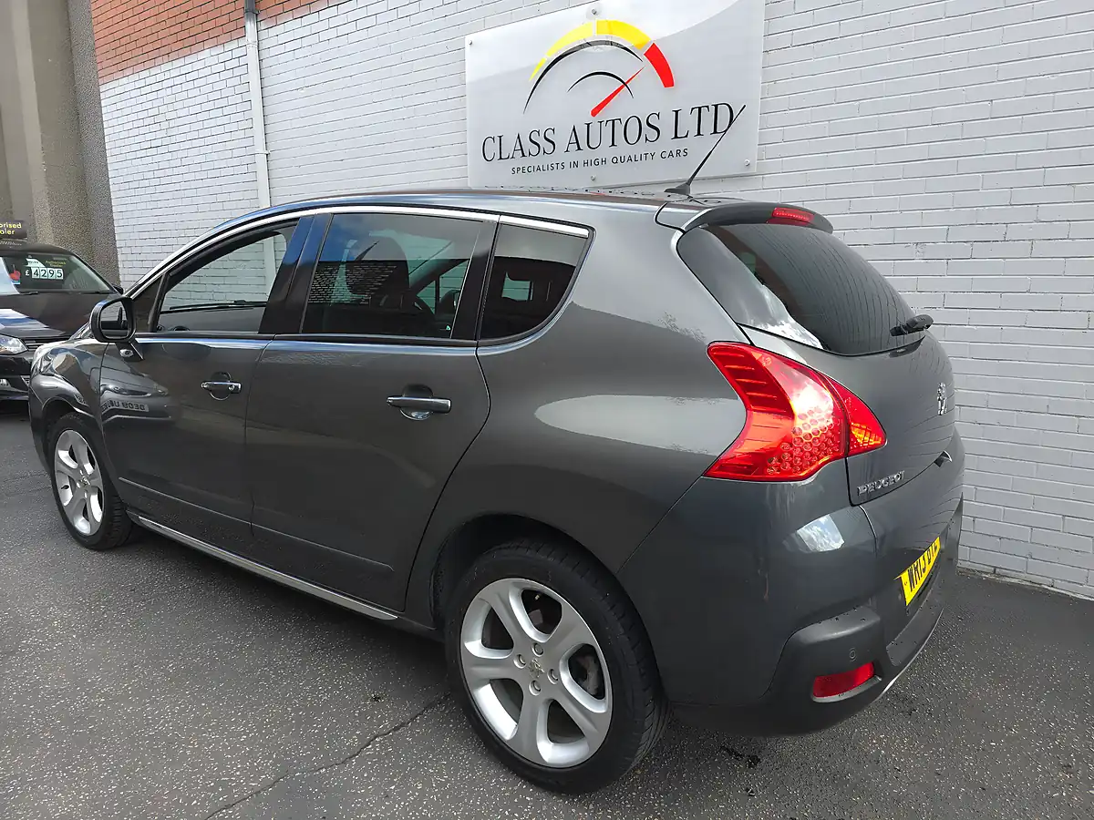 Used 2013 Peugeot 3008 Allure Egc Grey - Interior and Exterior details 5