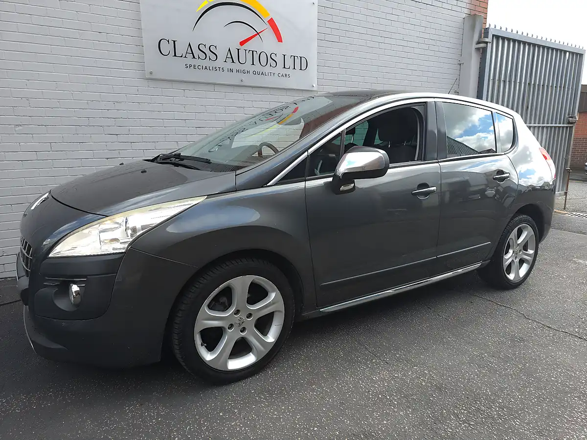 Used 2013 Peugeot 3008 Allure Egc Grey - Interior and Exterior details 7
