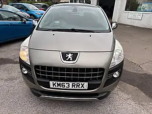 Used 2013 Peugeot 3008 Allure Grey - Interior and Exterior details 3