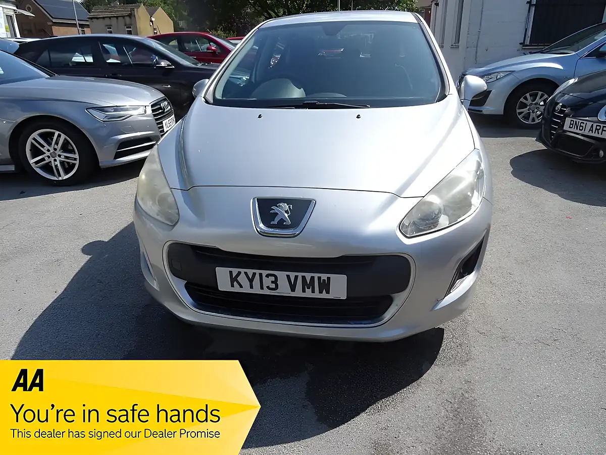 Used 2013 Peugeot 308 Access Silver - Interior and Exterior details 2