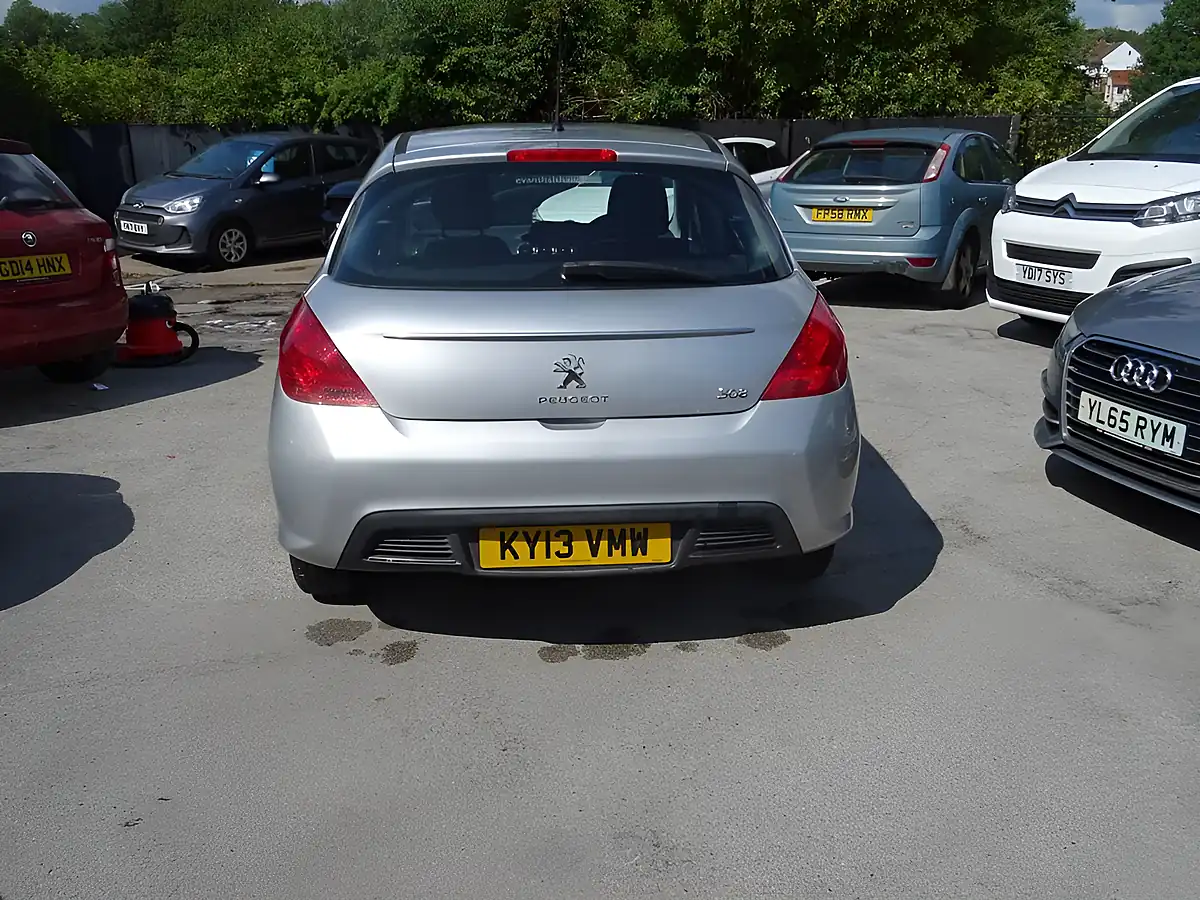 Used 2013 Peugeot 308 Access Silver - Interior and Exterior details 5