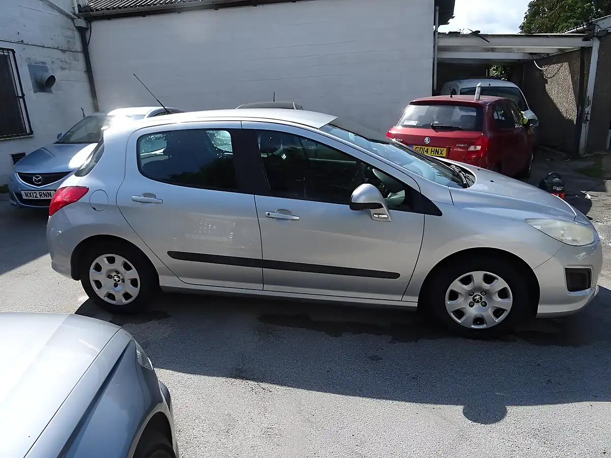 Used 2013 Peugeot 308 Access Silver - Interior and Exterior details 9