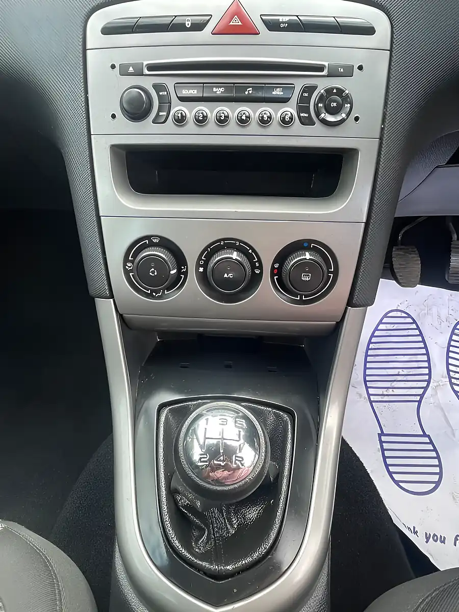 Used 2013 Peugeot 308 Active Red - Interior and Exterior details 13