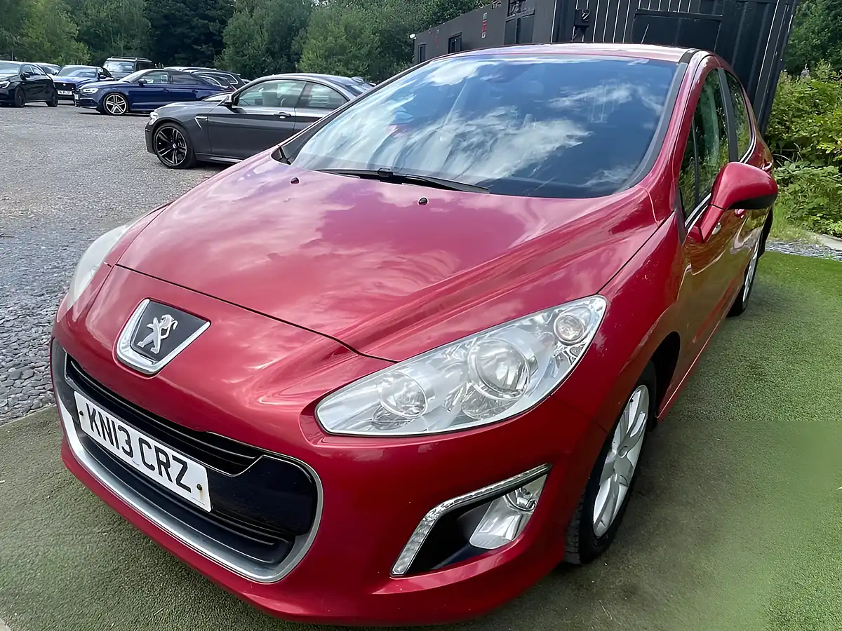 Used 2013 Peugeot 308 Active Red - Interior and Exterior details 19
