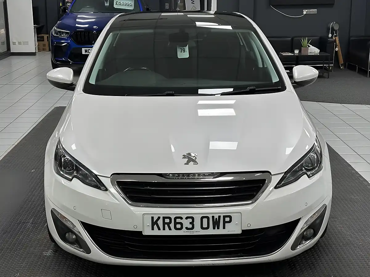 Used 2013 Peugeot 308 Allure White - Interior and Exterior details 5