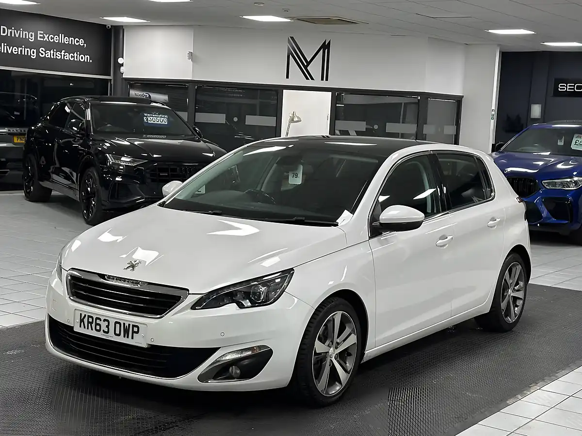 Used 2013 Peugeot 308 Allure White - Interior and Exterior details 7