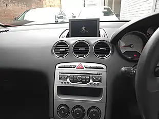 Used 2013 Peugeot 308 Sr Egc Red - Interior and Exterior details 12