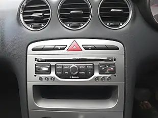 Used 2013 Peugeot 308 Sr Egc Red - Interior and Exterior details 18