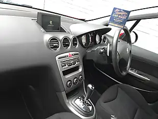 Used 2013 Peugeot 308 Sr Egc Red - Interior and Exterior details 9