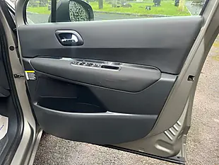 Used 2013 Peugeot 5008 Active Grey - Interior and Exterior details 12