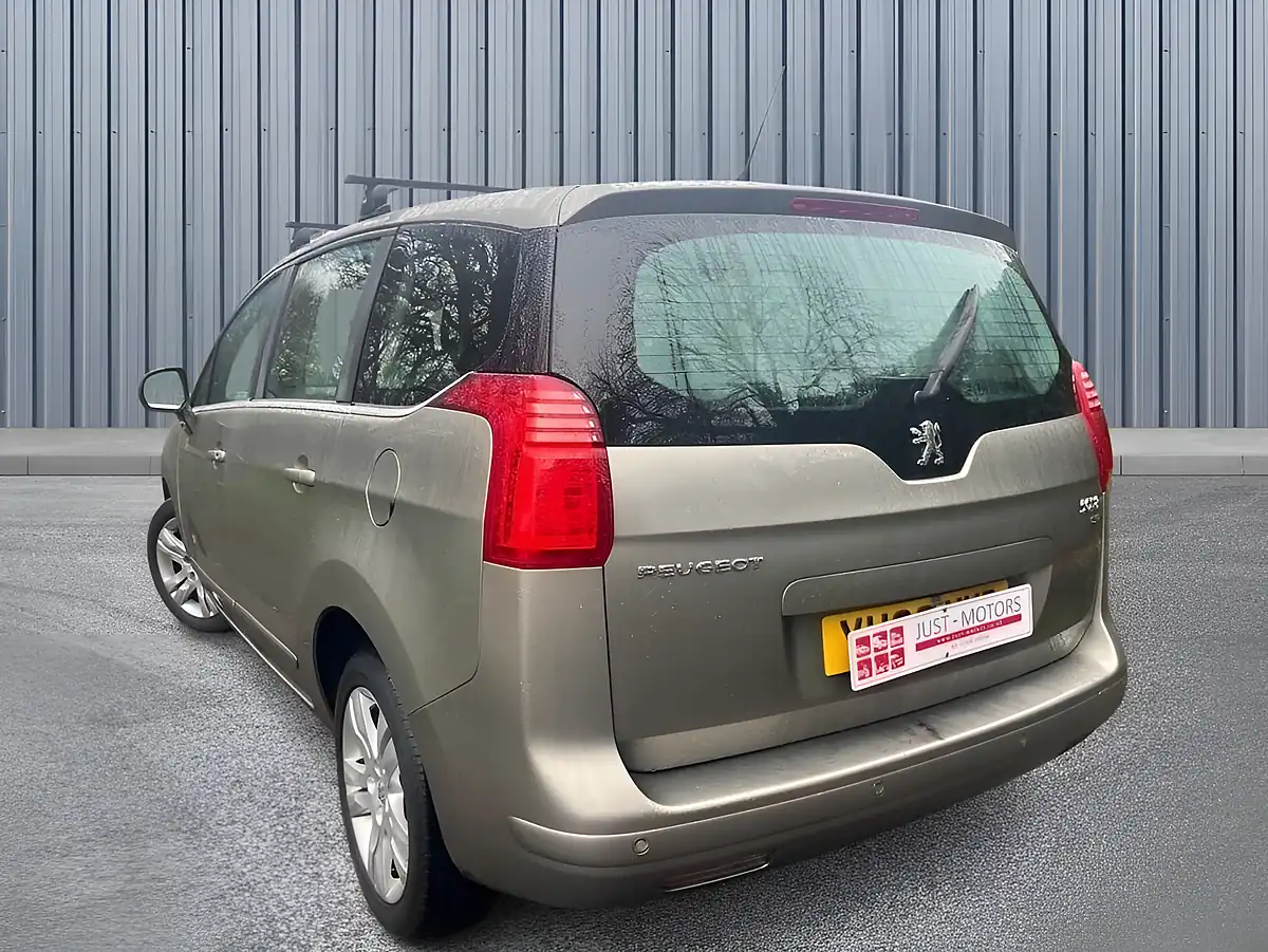 Used 2013 Peugeot 5008 Active Grey - Interior and Exterior details 4