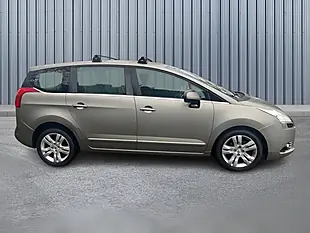 Used 2013 Peugeot 5008 Active Grey - Interior and Exterior details 7
