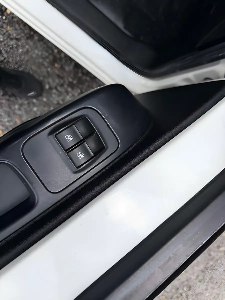 Used 2013 Peugeot Bipper S White - Interior and Exterior details 16