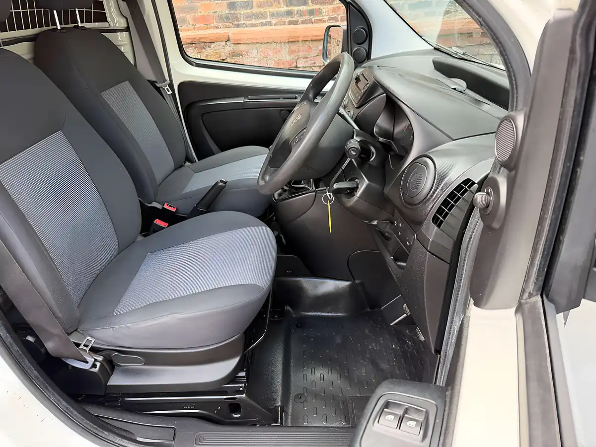 Used 2013 Peugeot Bipper S White - Interior and Exterior details 7