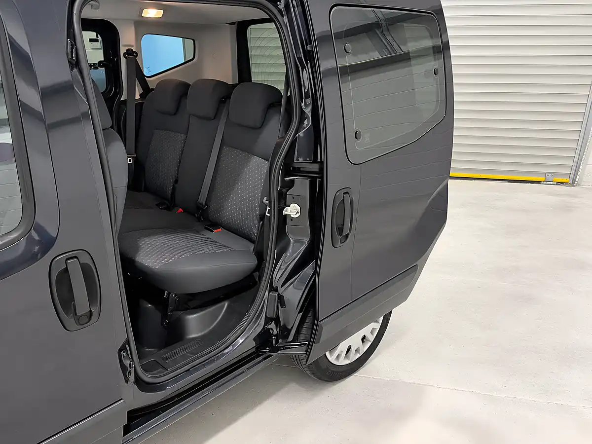 Used 2013 Peugeot Bipper Tepee Outdoor Grey - Interior and Exterior details 18