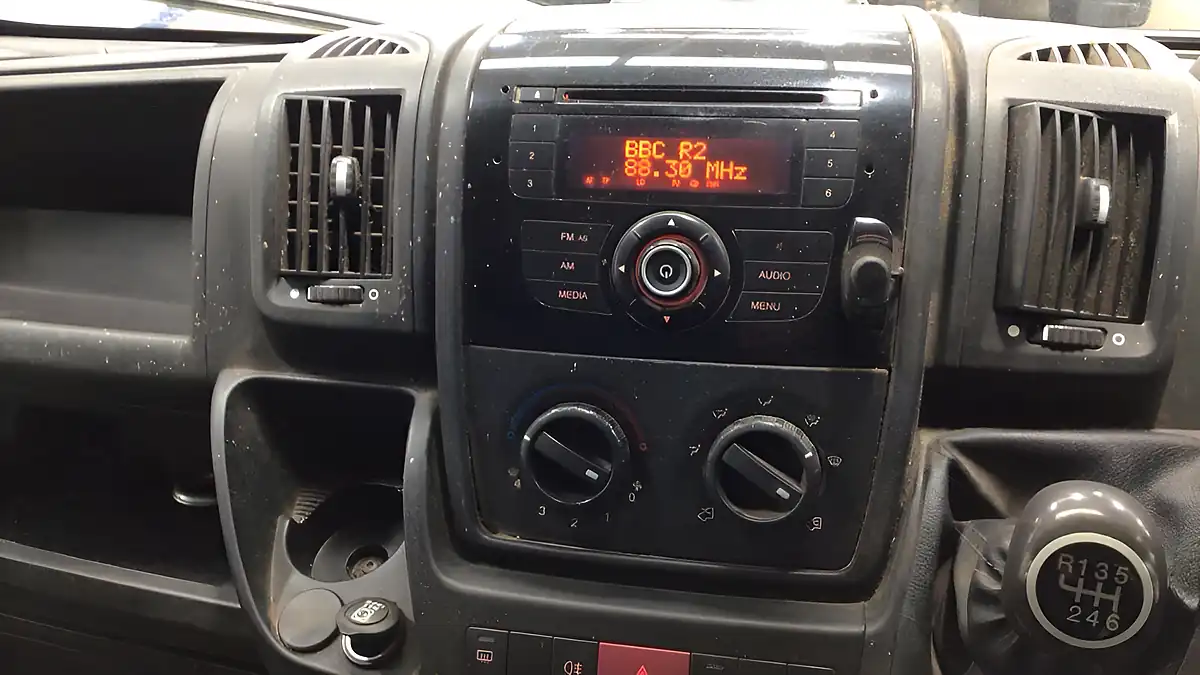 Used 2013 Peugeot Boxer 330 L1 H1 4dr Silver - Interior and Exterior details 13