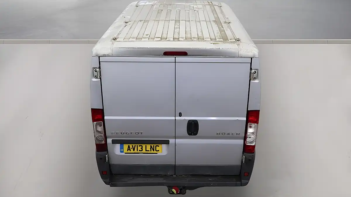 Used 2013 Peugeot Boxer 330 L1 H1 4dr Silver - Interior and Exterior details 8
