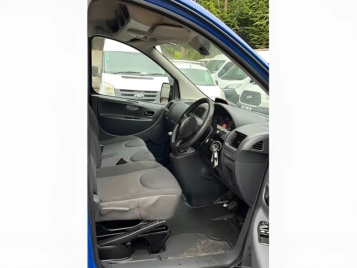 Used 2013 Peugeot Expert Professional L1 H1 Blue - Interior and Exterior details 16