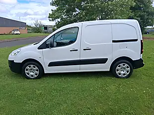 Used 2013 Peugeot Partner 850 Professional White - Interior and Exterior details 2