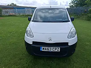 Used 2013 Peugeot Partner 850 Professional White - Interior and Exterior details 8
