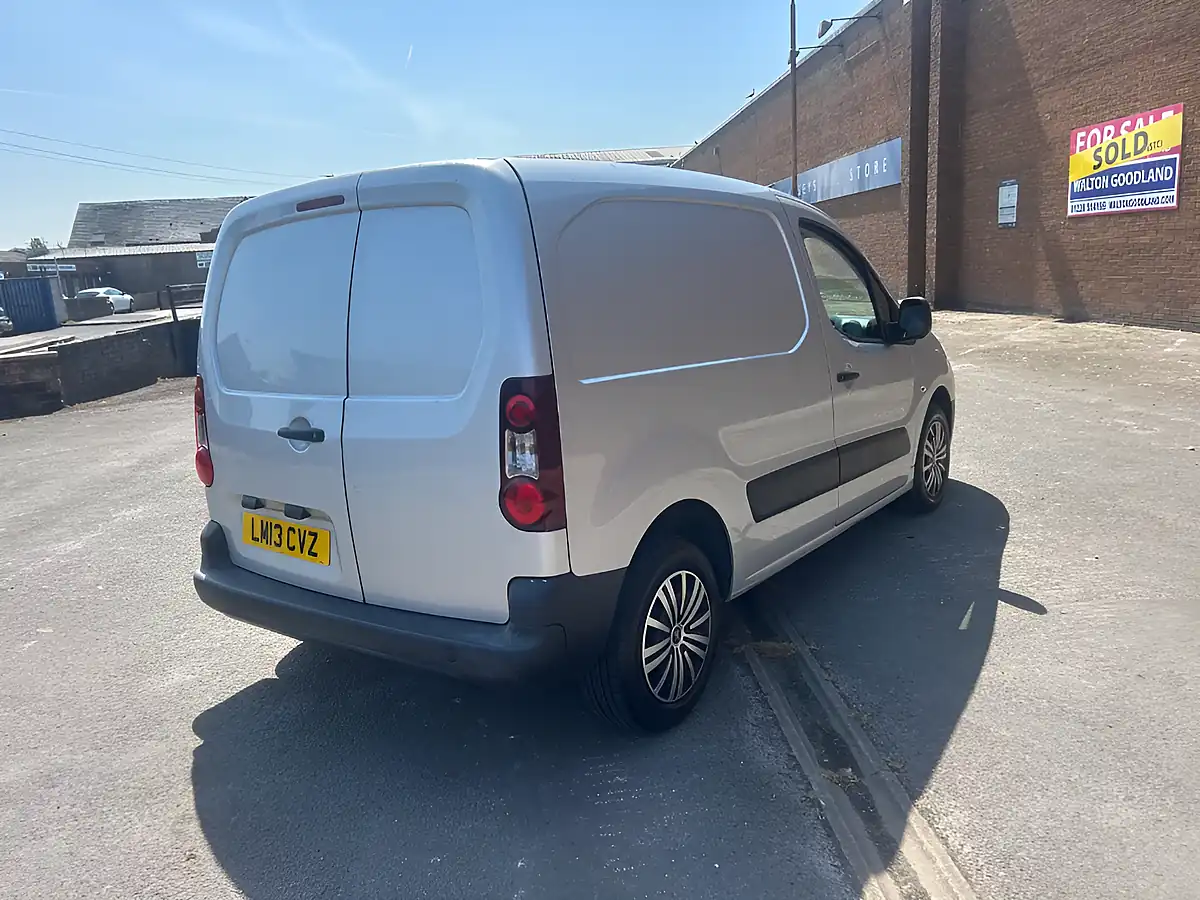 Used 2013 Peugeot Partner Silver - Interior and Exterior details 7