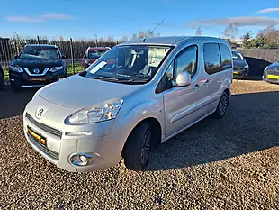 Used 2013 Peugeot Partner Tepee Tepee S Egc (s/S) Silver - Interior and Exterior details 8