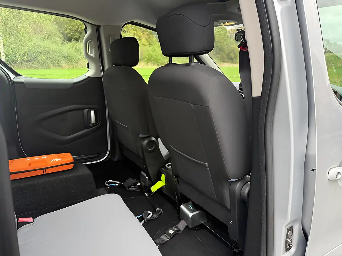 Used 2013 Peugeot Partner Tepee Tepee S - Interior and Exterior details 13
