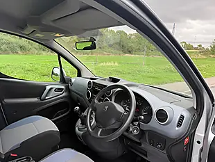 Used 2013 Peugeot Partner Tepee Tepee S - Interior and Exterior details 15