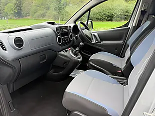 Used 2013 Peugeot Partner Tepee Tepee S - Interior and Exterior details 8