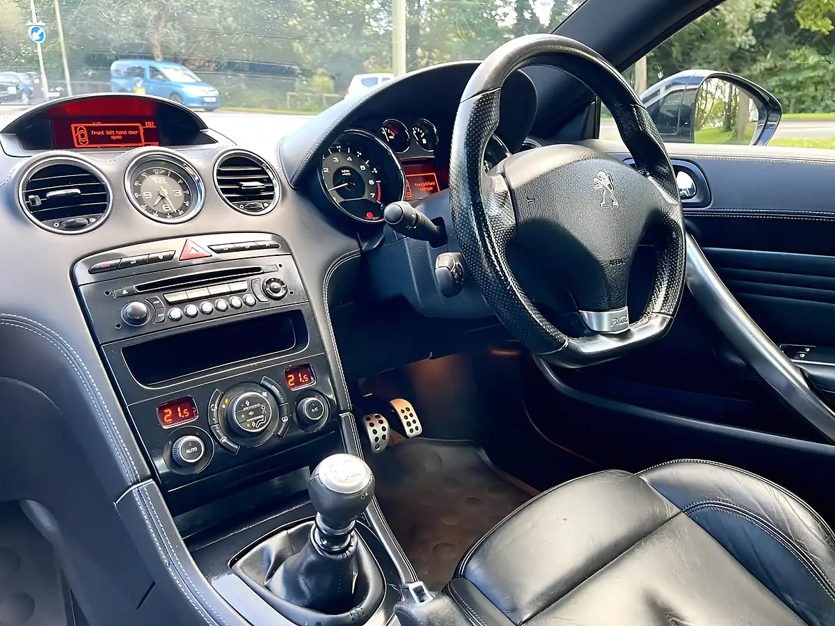 Used 2013 Peugeot Rcz Sport Black - Interior and Exterior details 14