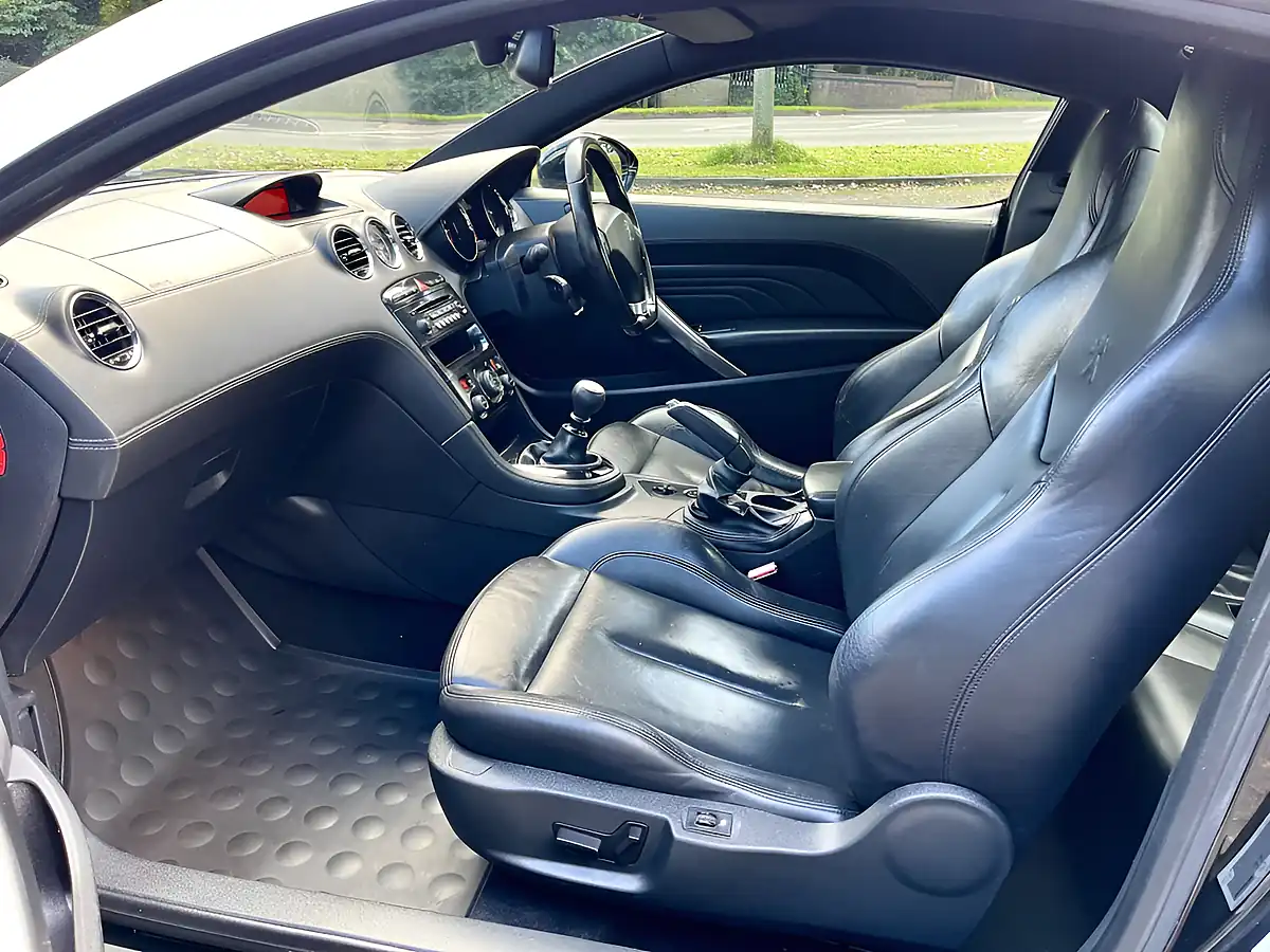 Used 2013 Peugeot Rcz Sport Black - Interior and Exterior details 16