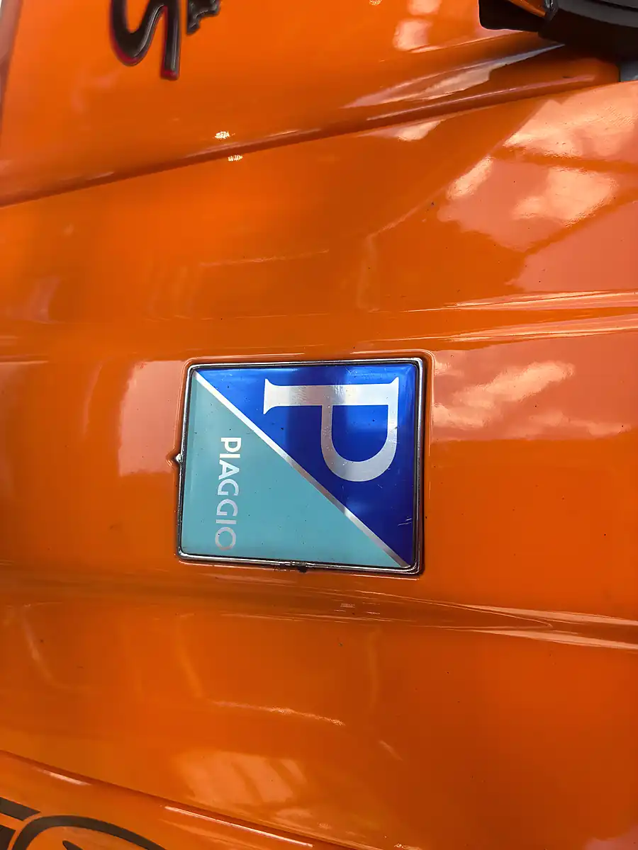 Used 2013 Piaggio Vespa Gts 125 Supersport Orange - Interior and Exterior details 13