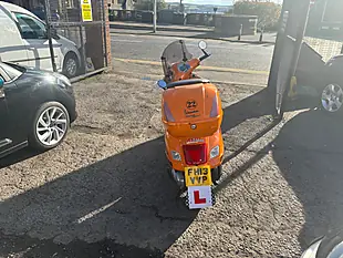Used 2013 Piaggio Vespa Gts 125 Supersport Orange - Interior and Exterior details 4