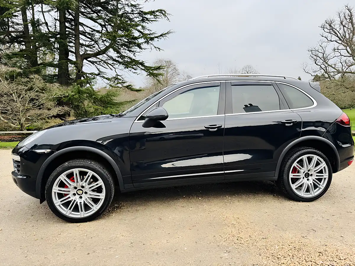 Used 2013 Porsche Cayenne Black - Interior and Exterior details 13