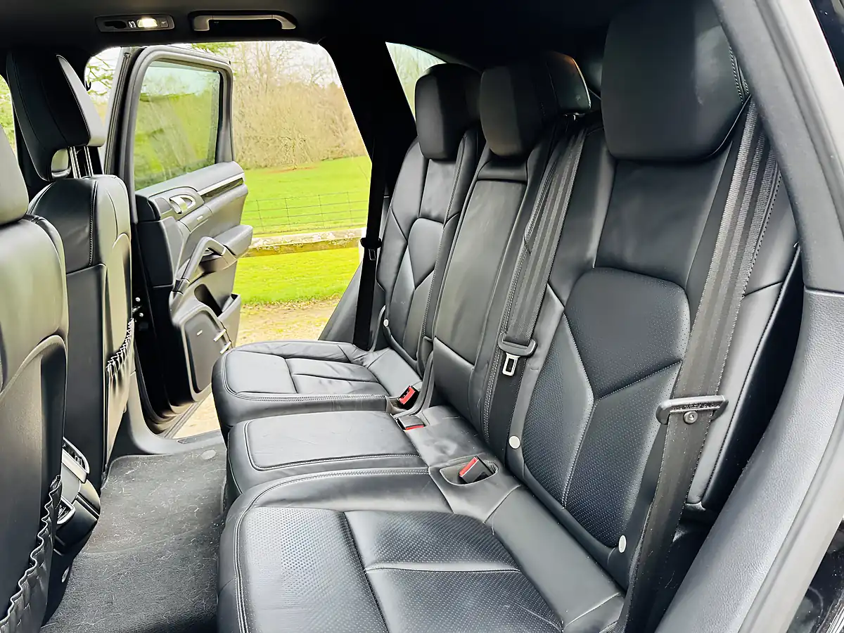 Used 2013 Porsche Cayenne Black - Interior and Exterior details 17