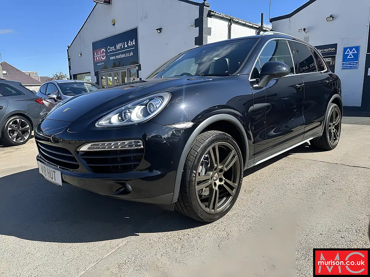 Used 2013 Porsche Cayenne Black - Interior and Exterior details 7