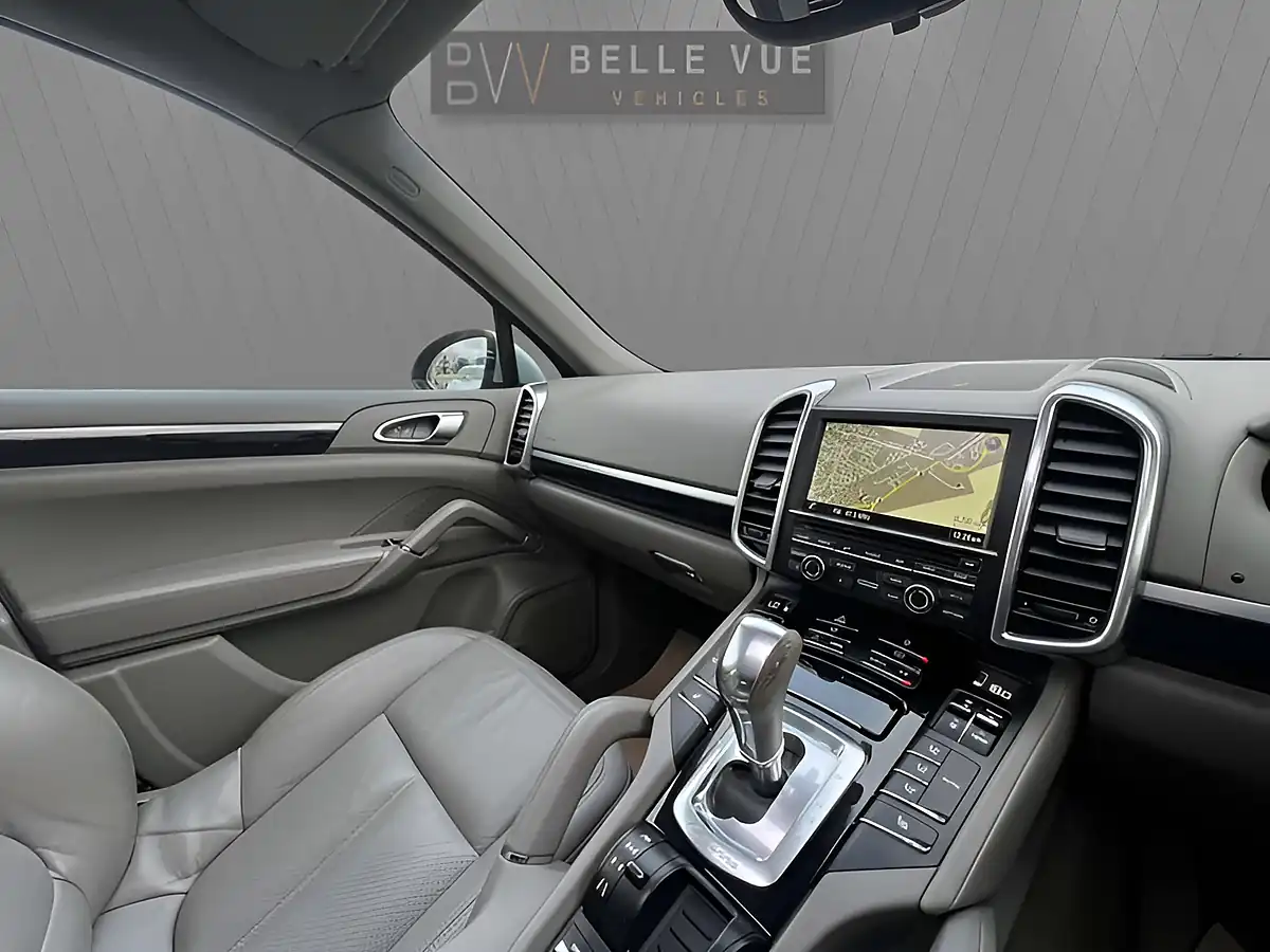 Used 2013 Porsche Cayenne Ice Silver Metallic - Interior and Exterior details 15