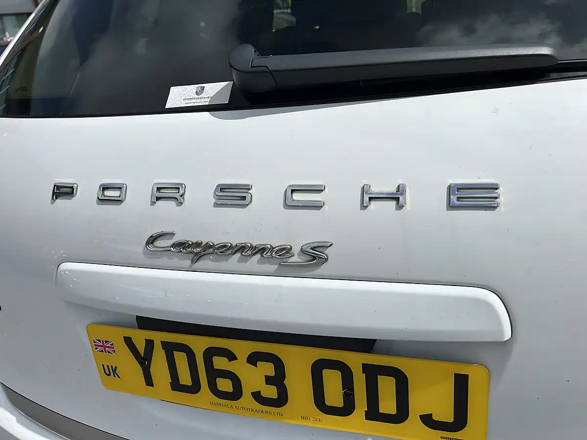 Used 2013 Porsche Cayenne White - Interior and Exterior details 5