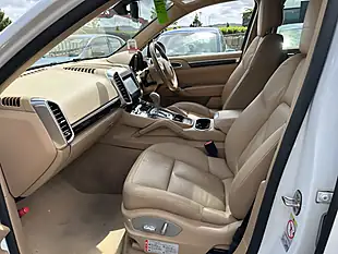 Used 2013 Porsche Cayenne White - Interior and Exterior details 7