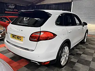 Used 2013 Porsche Cayenne White - Interior and Exterior details 10