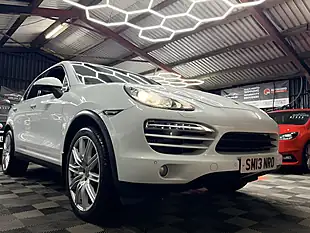 Used 2013 Porsche Cayenne White - Interior and Exterior details 13