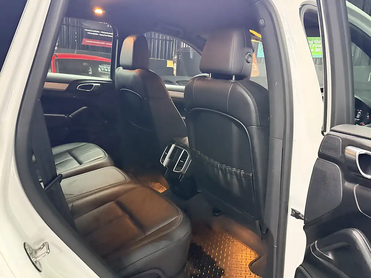 Used 2013 Porsche Cayenne White - Interior and Exterior details 18