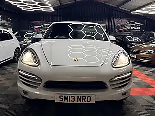 Used 2013 Porsche Cayenne White - Interior and Exterior details 5
