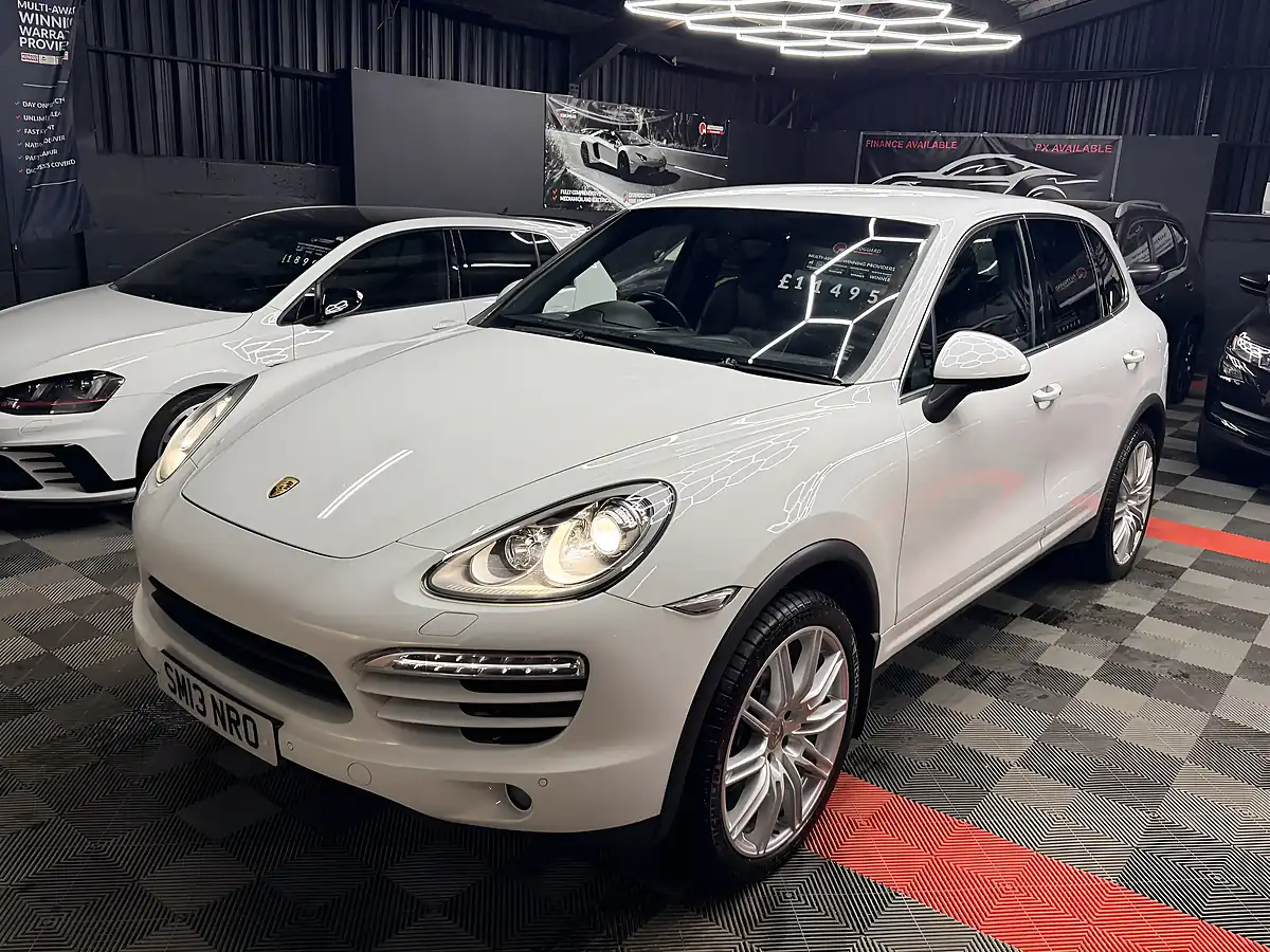 Used 2013 Porsche Cayenne White - Interior and Exterior details 6