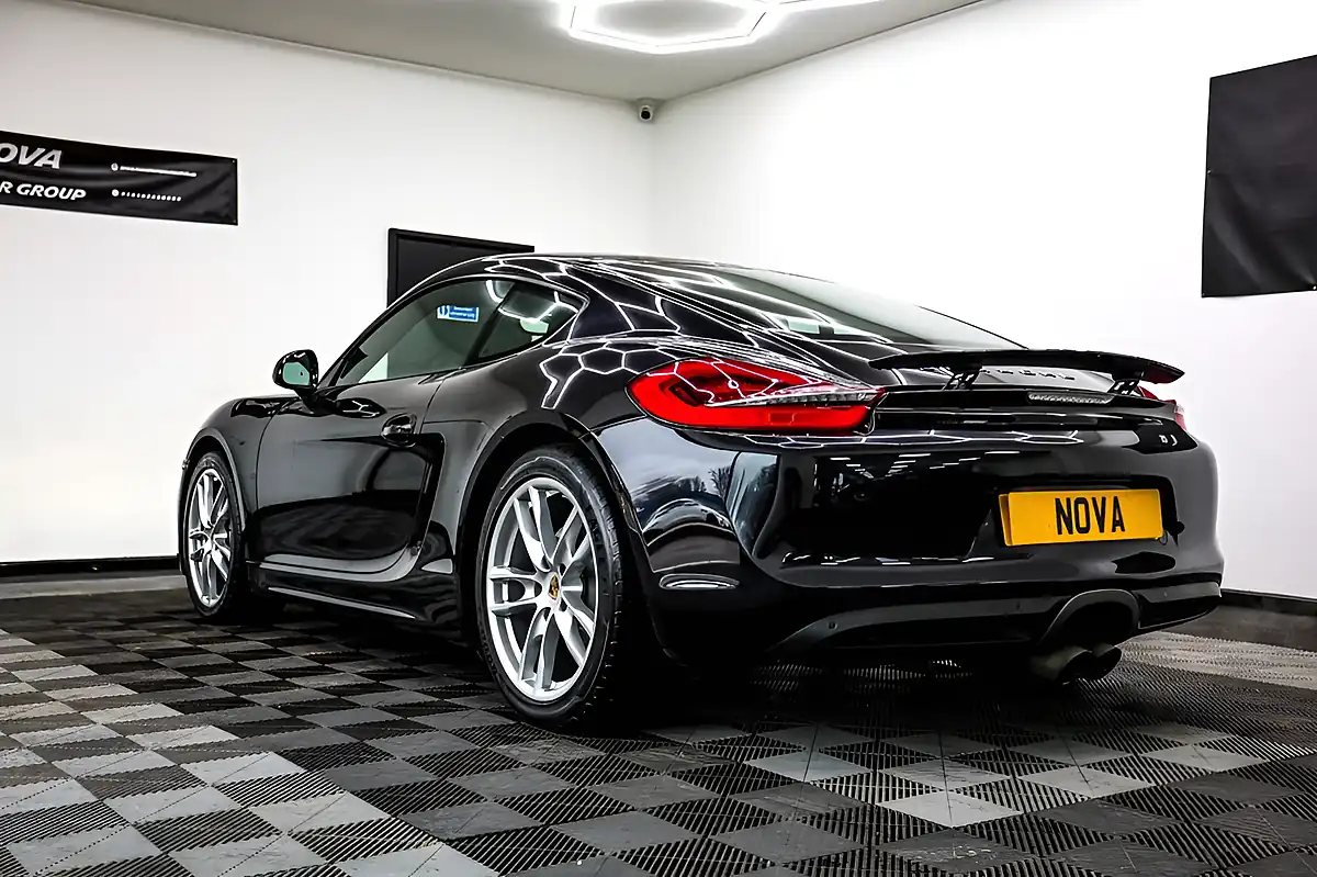 Used 2013 Porsche Cayman 981 Coupe Black - Interior and Exterior details 12