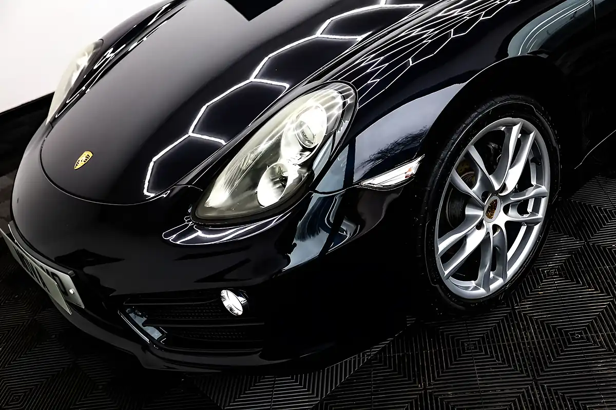 Used 2013 Porsche Cayman 981 Coupe Black - Interior and Exterior details 18