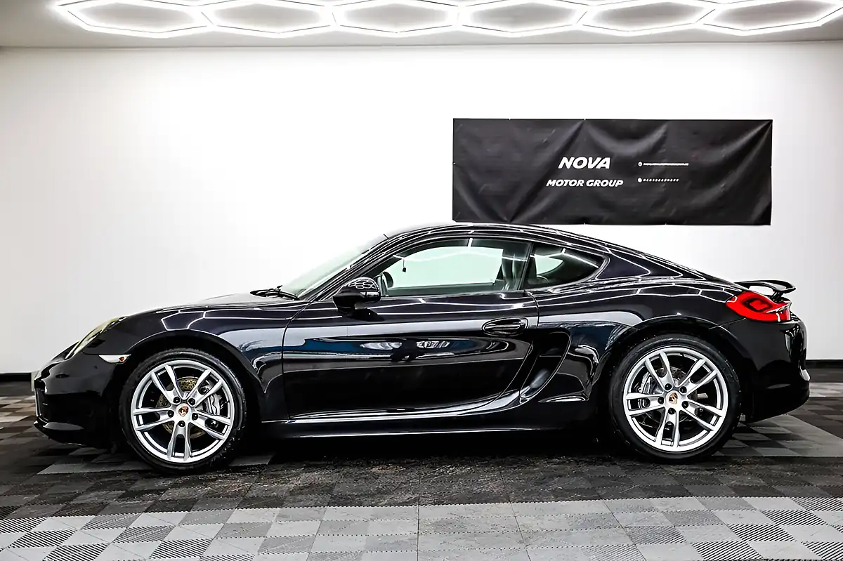 Used 2013 Porsche Cayman 981 Coupe Black - Interior and Exterior details 6