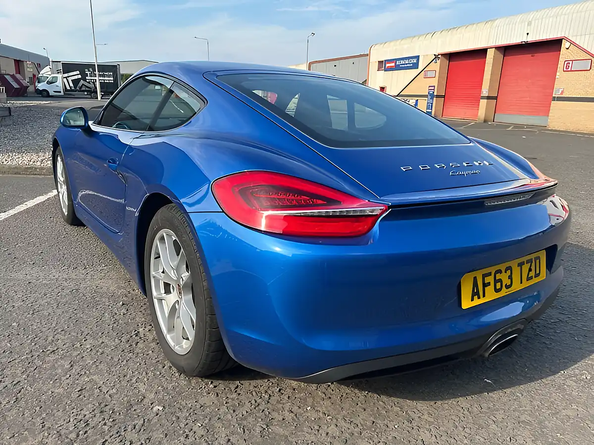 Used 2013 Porsche Cayman 981 Euro 5 Aqua Blue - Interior and Exterior details 4