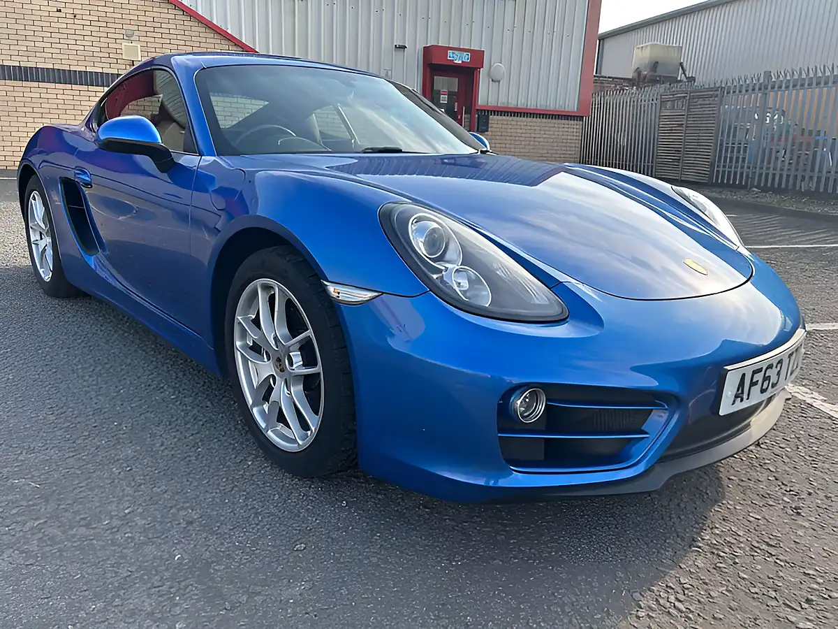 Used 2013 Porsche Cayman 981 Euro 5 Aqua Blue - Interior and Exterior details 5